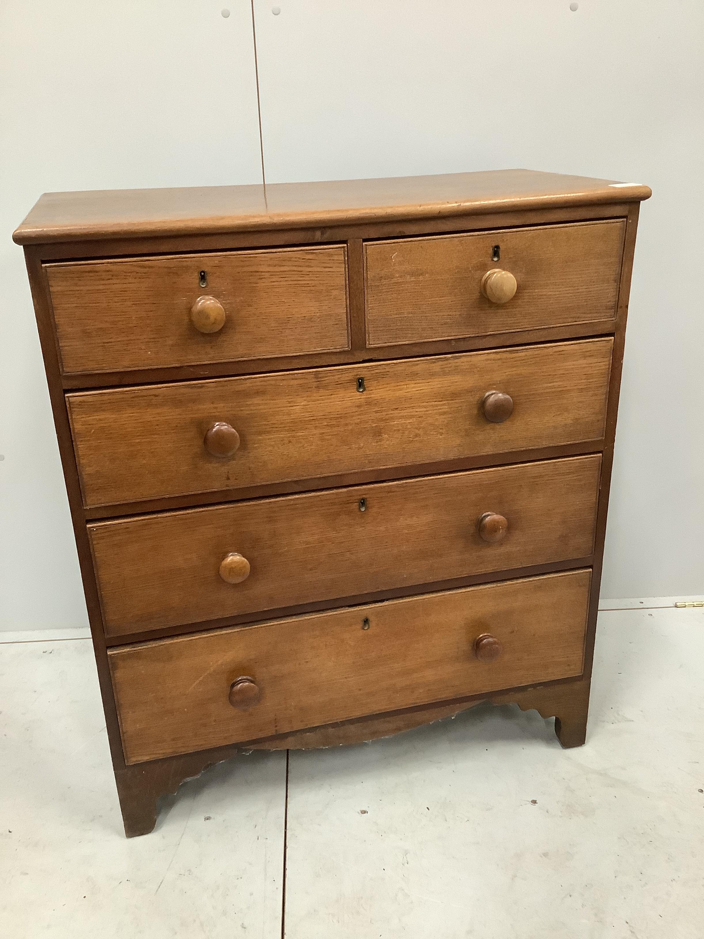 An early 19th century oak chest of drawers, width 89cm, depth 44cm, height 104cm